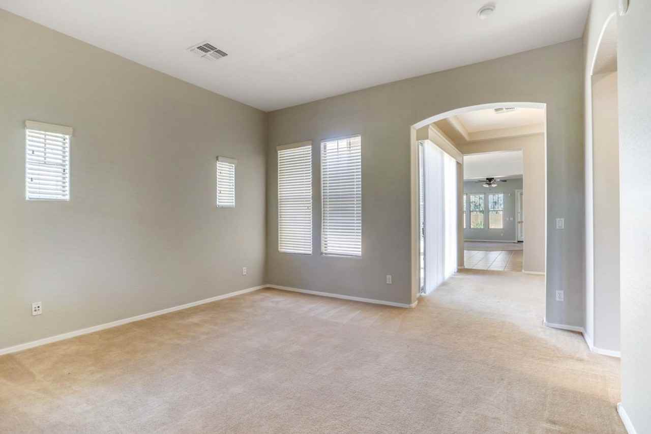 4148 North Evergreen Street - Photo 2 of 36