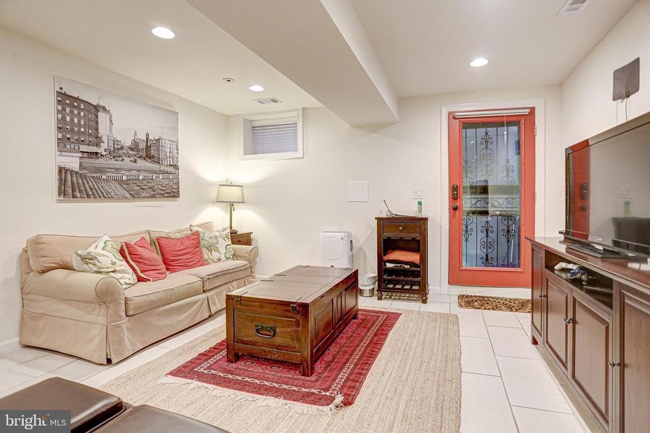 421 11th St Ne ##Ne - Photo 3 of 9