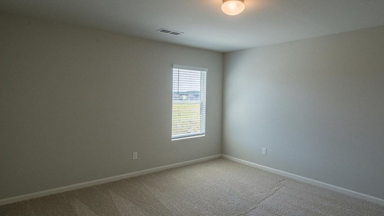 308 Geranium St - Photo 4 of 18