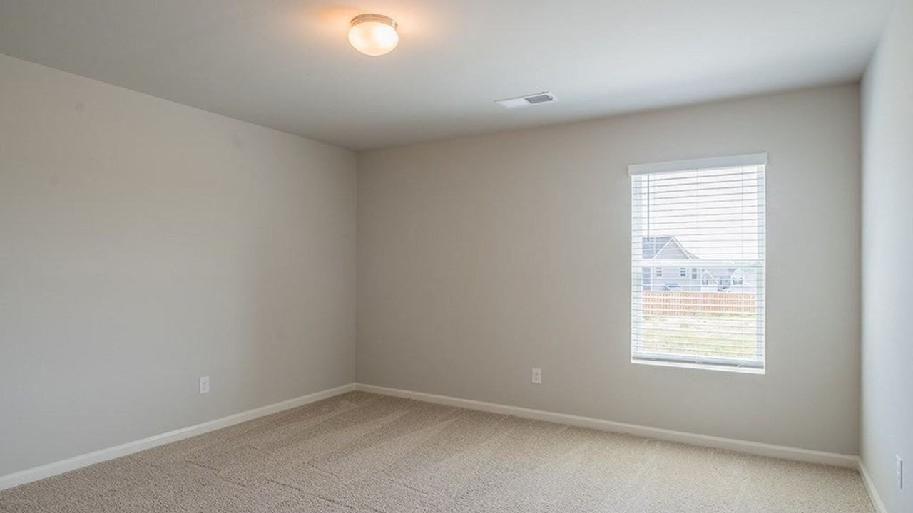 308 Geranium St - Photo 5 of 18