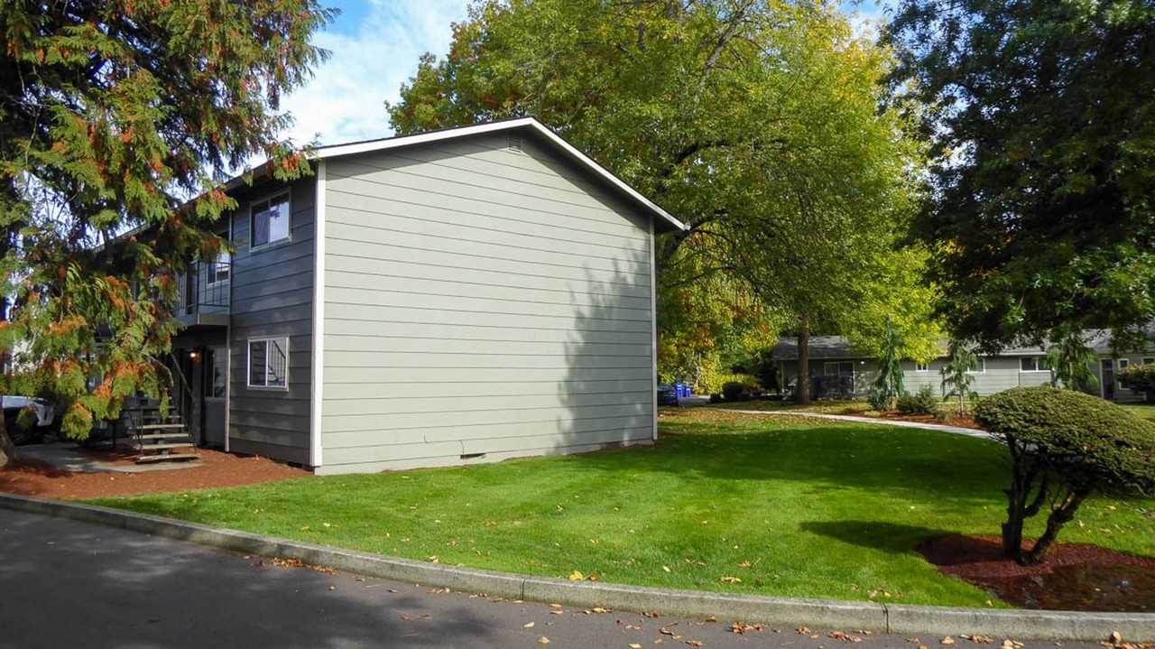 Timber Grove at Mt. Scott - Photo 3 of 50