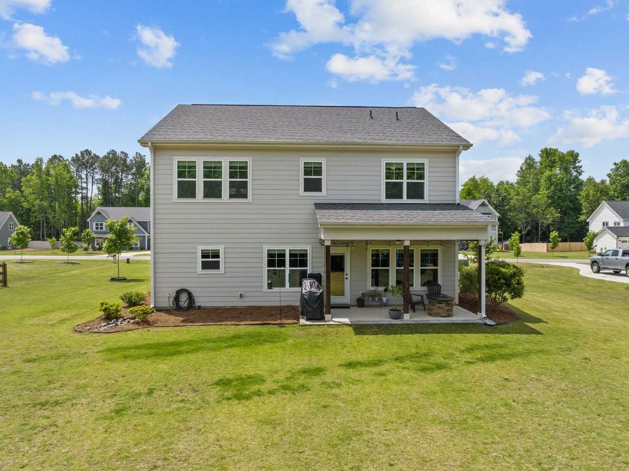 840 Warwick Ln - Photo 2 of 49