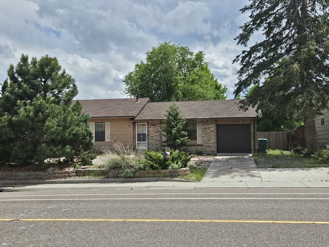 6520 W Chatfield Ave - Photo 2 of 2