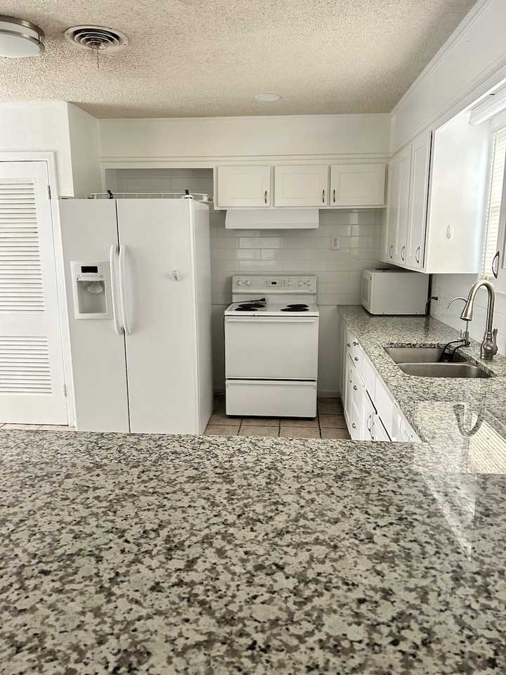 5216 15th St #NA - Photo 2 of 13