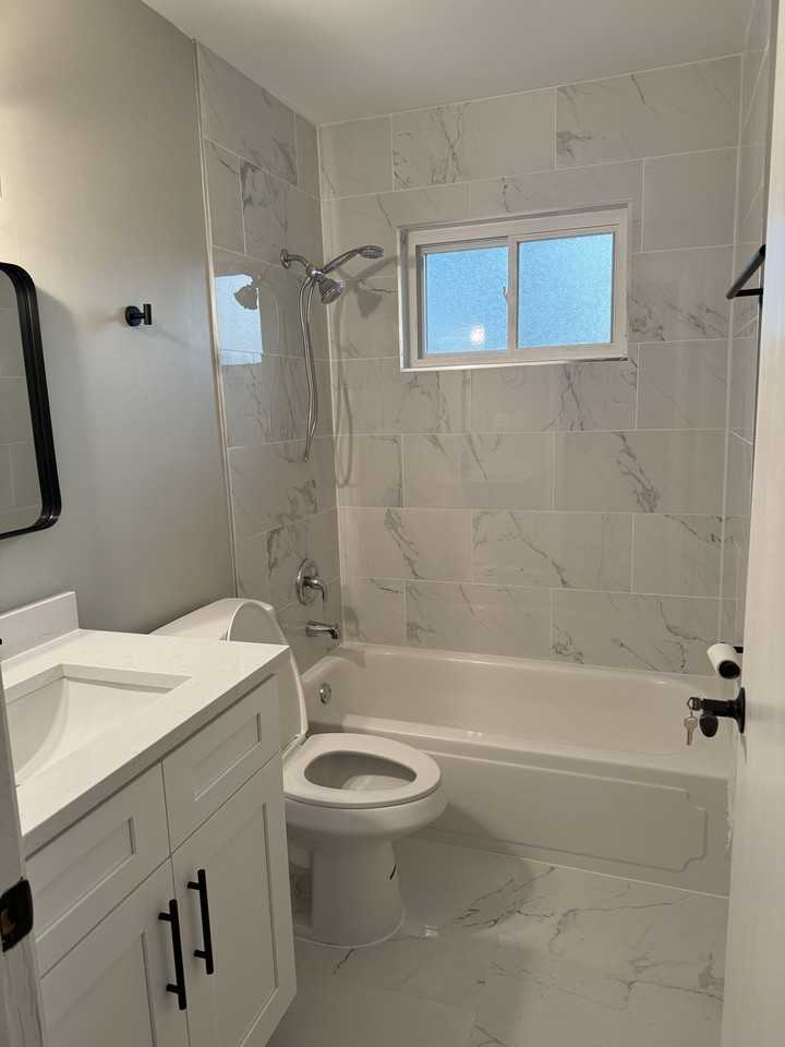 1407 Jefferson St #NA - Photo 2 of 19