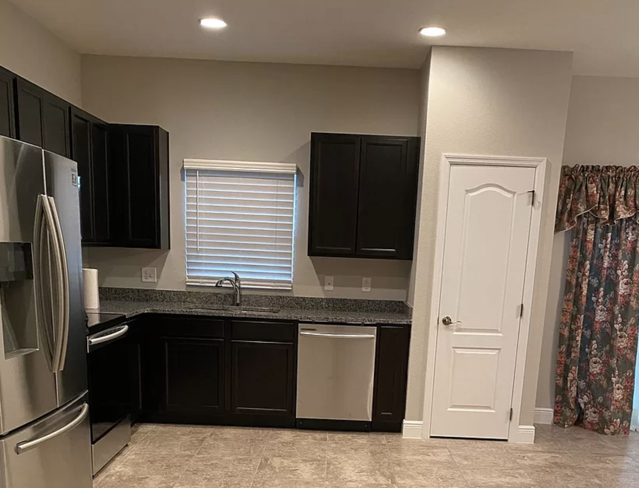 1200 Apopka Pl #NA - Photo 3 of 10