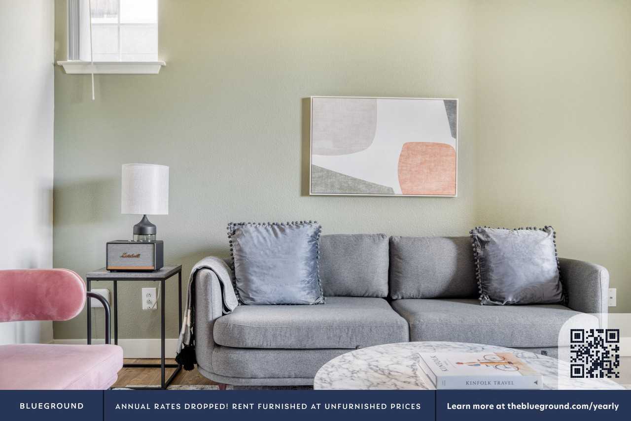 1265 Lakeside Drive - Photo 4 of 70