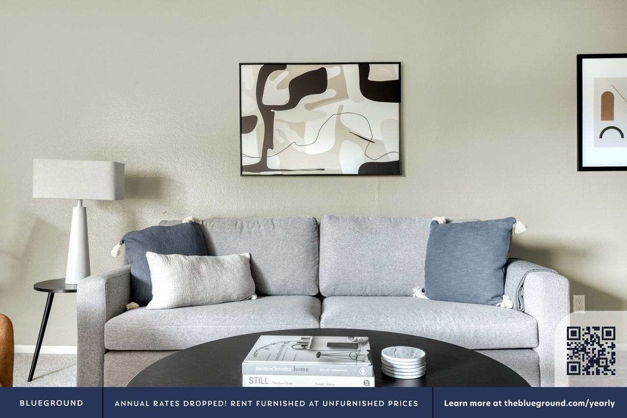 350 East Del Mar Boulevard - Photo 4 of 90