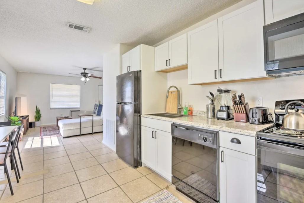 416 40th St E #NA - Photo 5 of 19