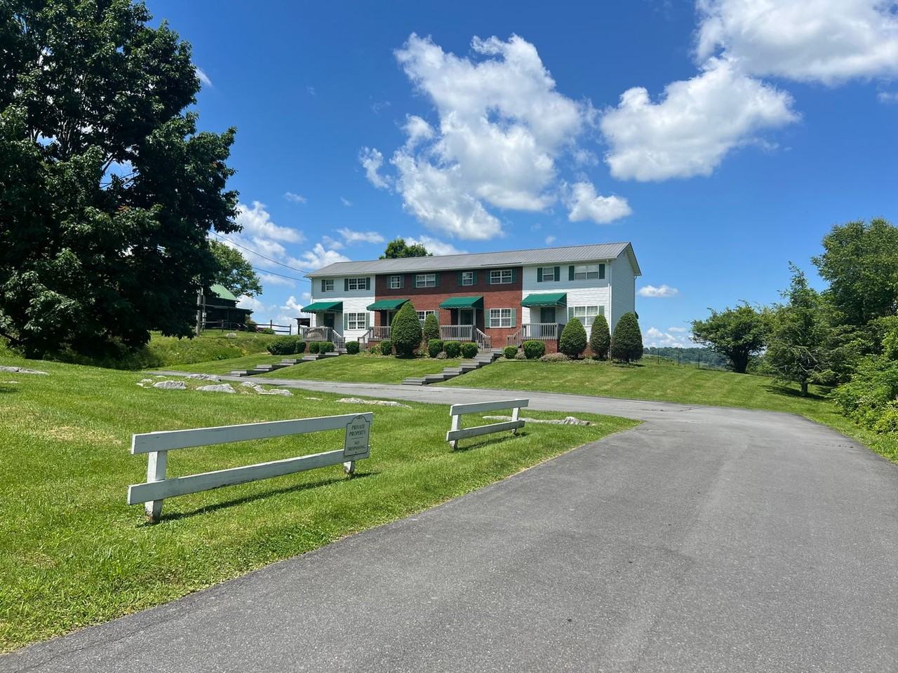 2121 Dave Buck Rd #3 - Photo 2 of 24