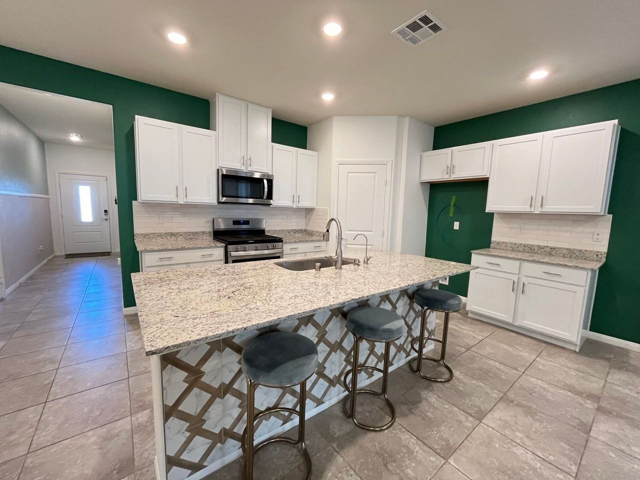 7919 Satiny Ct - Photo 3 of 28