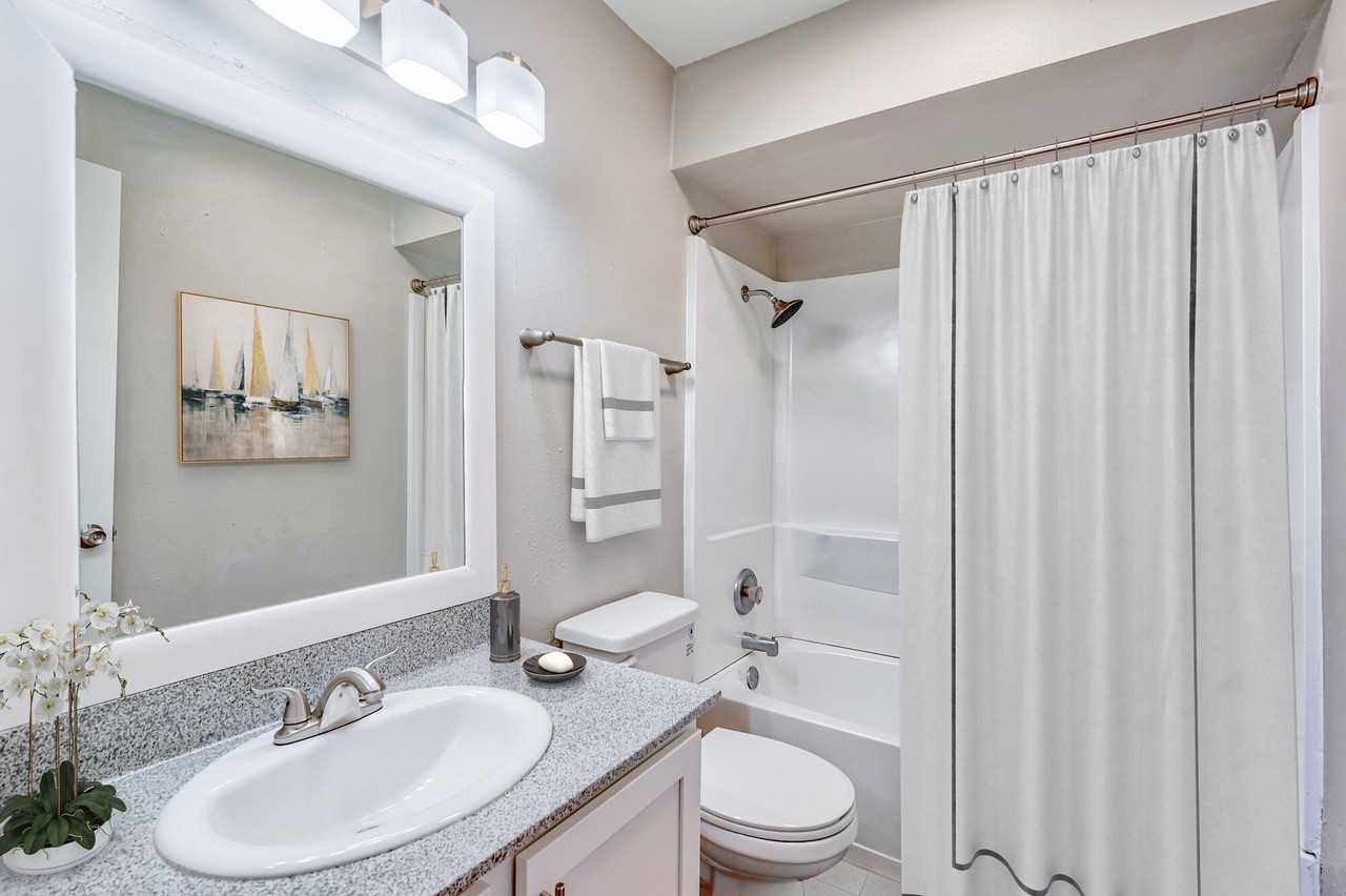 South Shore Coastal Living - Photo 7 of 26