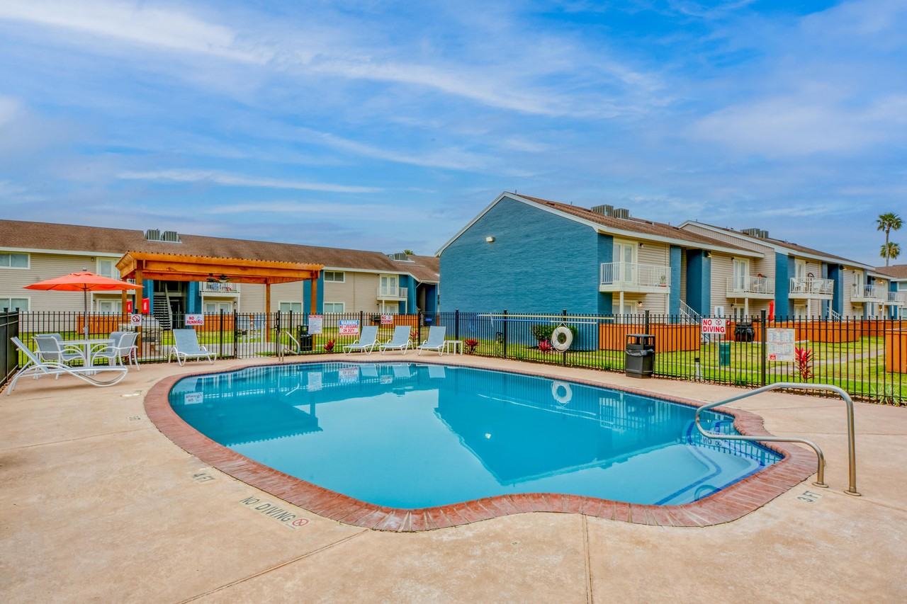 South Shore Coastal Living - Photo 2 of 26