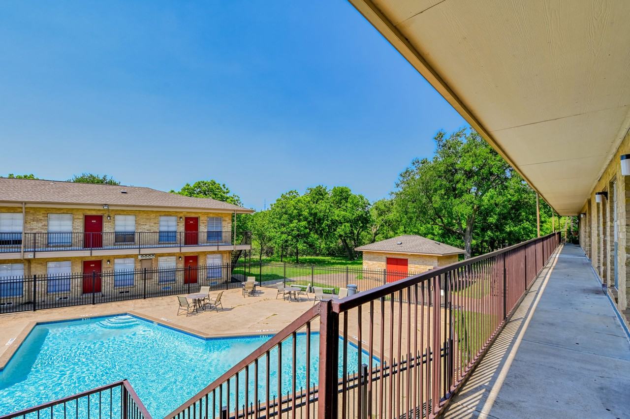 Solana - Photo 2 of 20