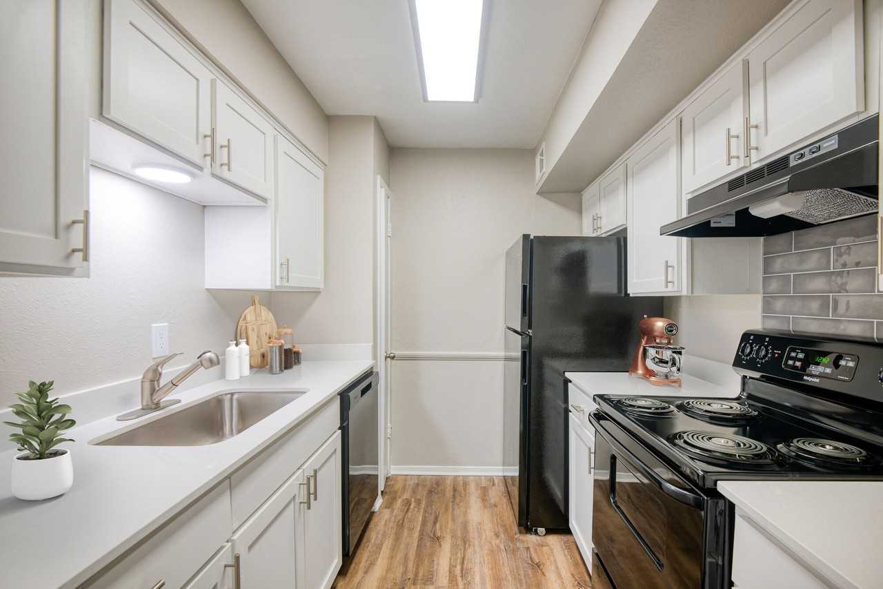 Lakeridge Heights - Photo 7 of 46