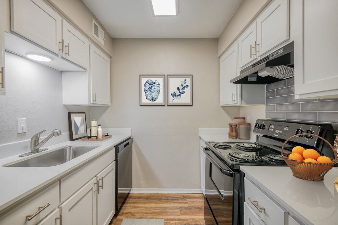 Lakeridge Heights - Photo 6 of 46