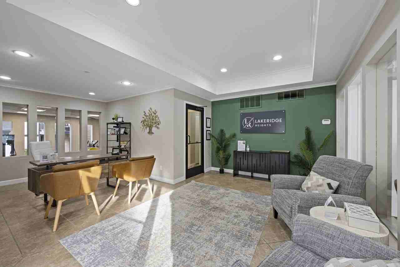 Lakeridge Heights - Photo 4 of 31