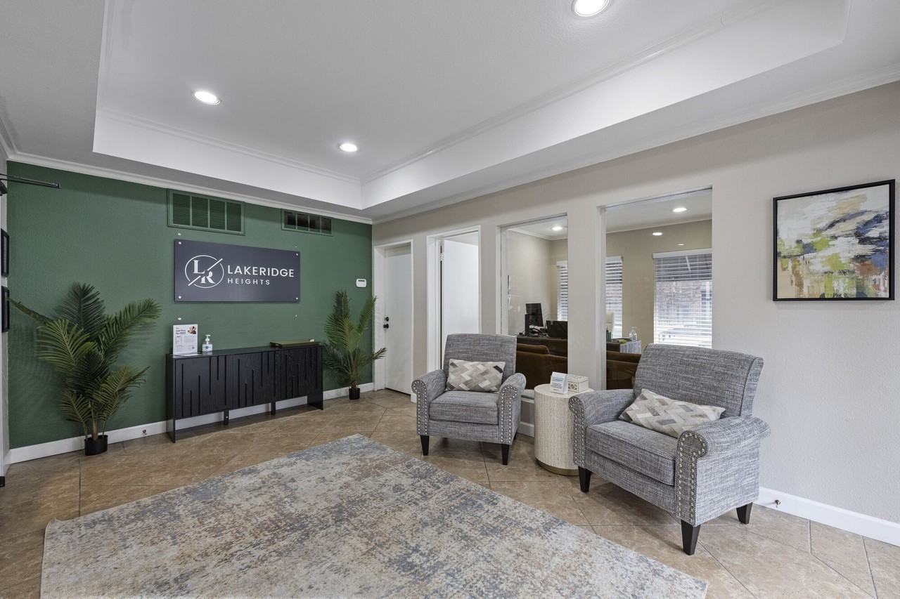 Lakeridge Heights - Photo 6 of 31