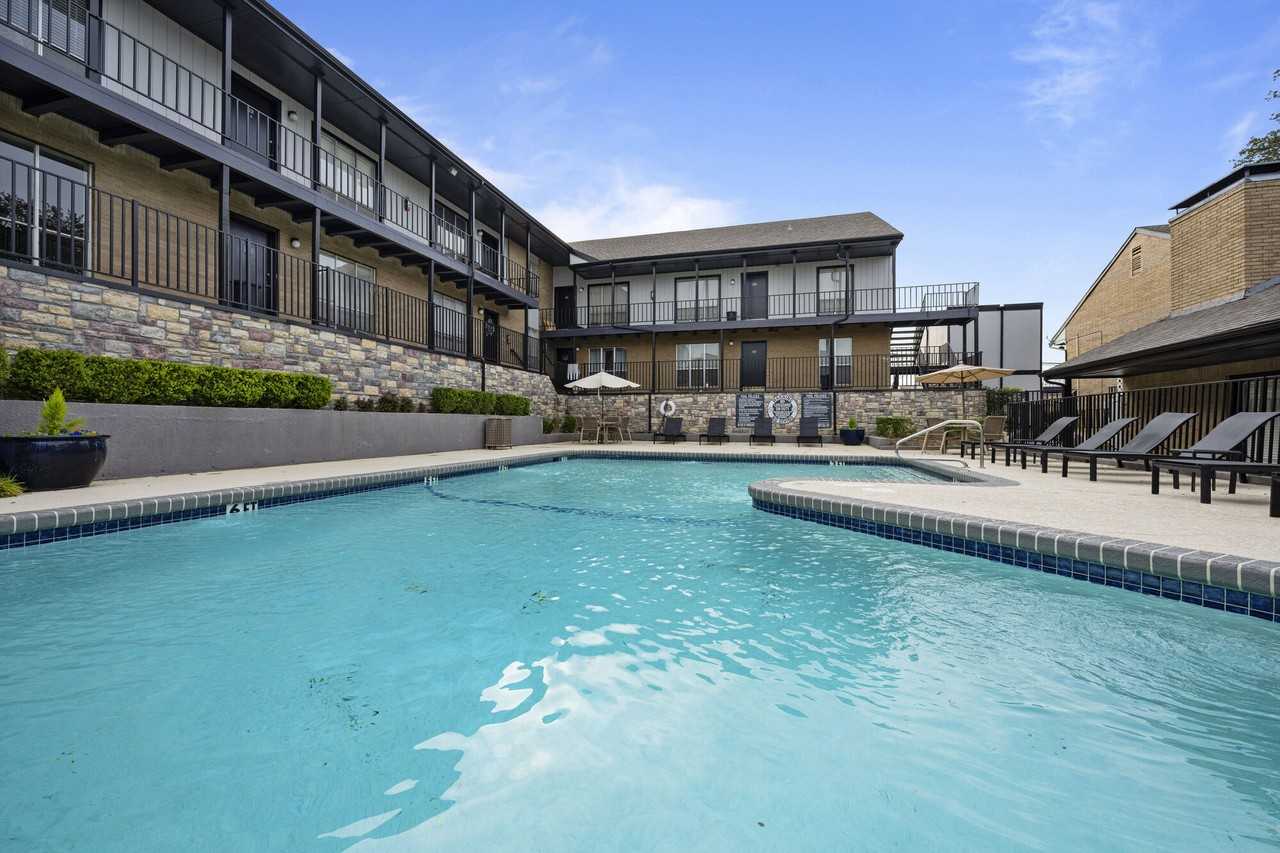 Lakeridge Heights - Photo 2 of 31