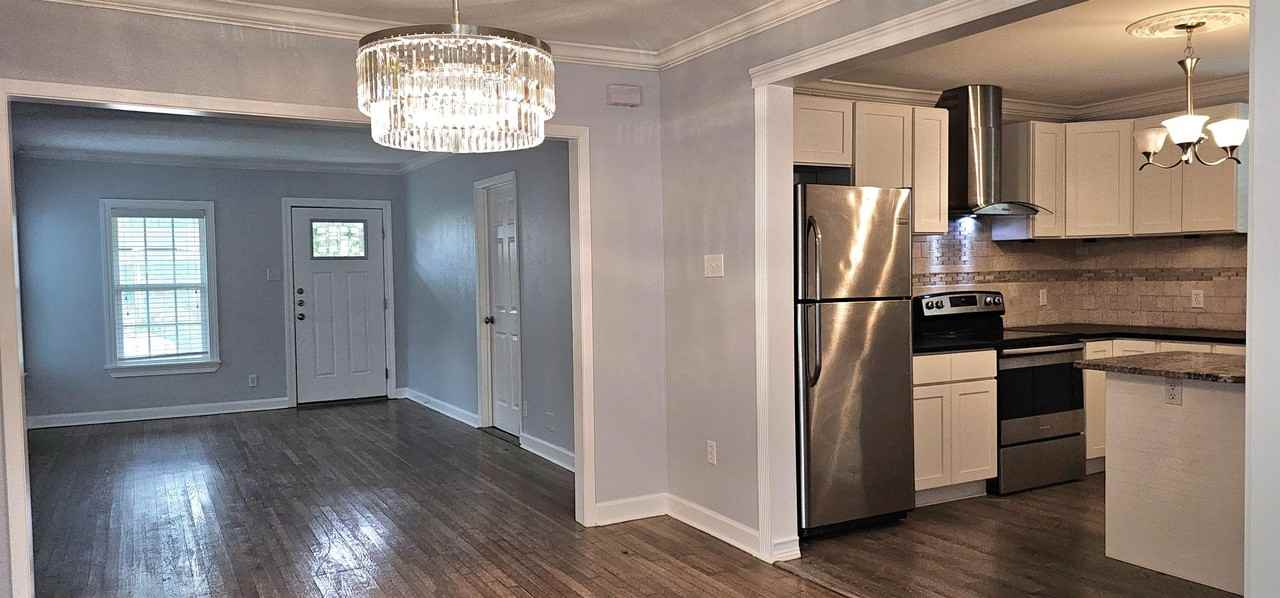 3126 Austin St #1 - Photo 2 of 18