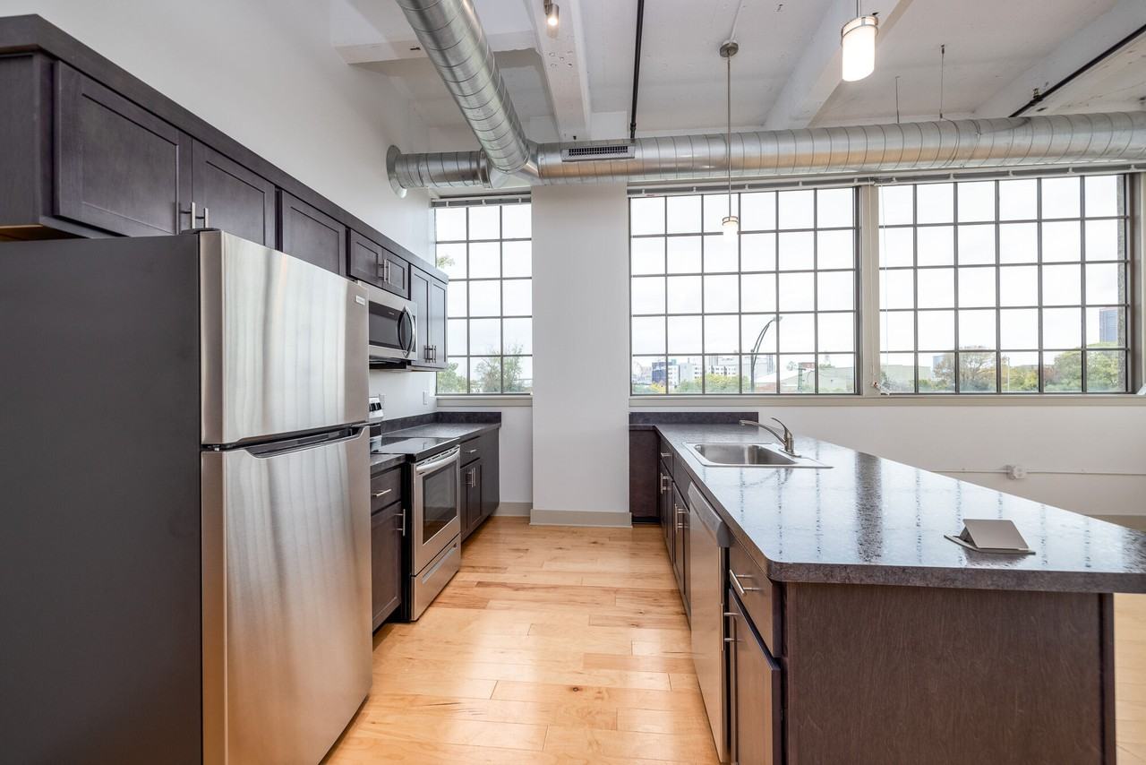 Barcalo Living - Photo 4 of 34