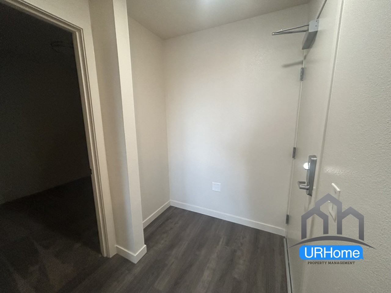 Hollywood 12 - Photo 2 of 15