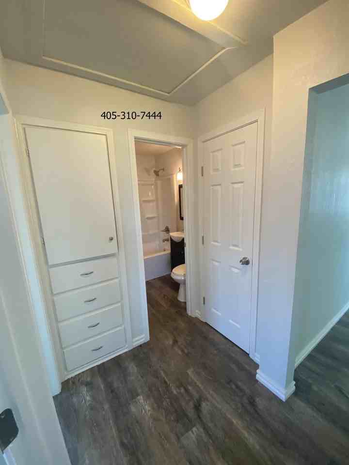 2336 Sw 36th St #1 - Photo 6 of 11