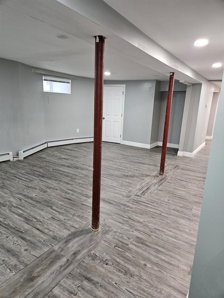 44 Glendale St #B - Photo 2 of 11