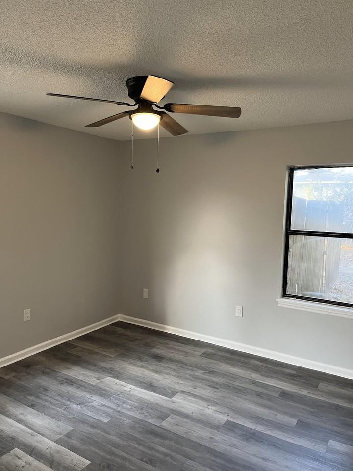 859 Hughey St #1 - Photo 7 of 29