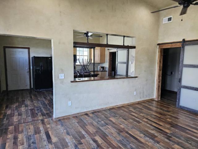 1576 1/2 Nahmis Ave - Photo 2 of 20