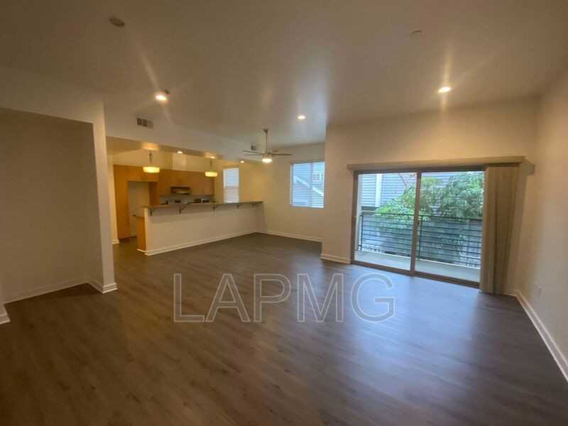 6428 Woodley Ave #5 - Photo 3 of 25