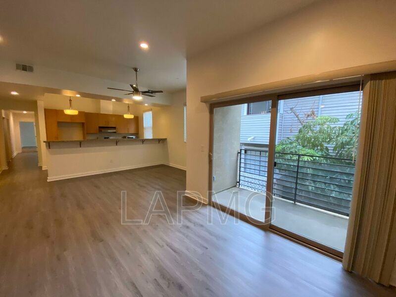 6428 Woodley Ave #5 - Photo 4 of 25