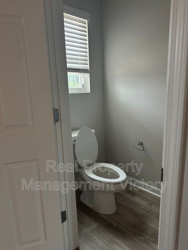 134 Marina Dr - Photo 4 of 12