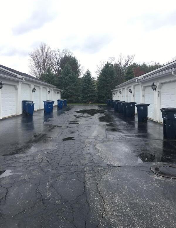 2792 S Knightsbridge Cir - Photo 2 of 12