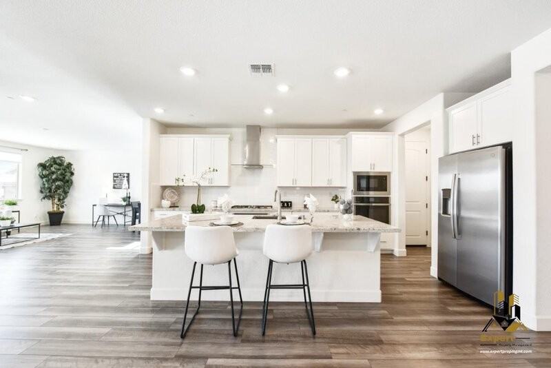 4040 Swing Way - Photo 2 of 29