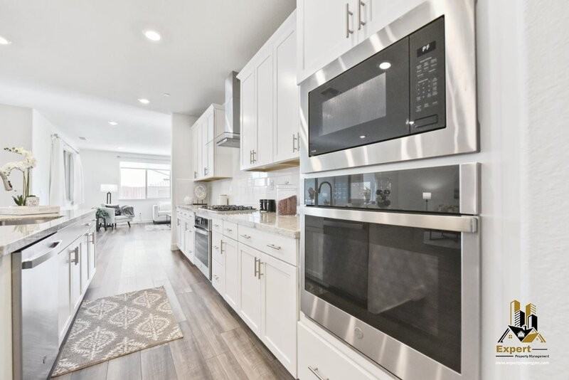 4040 Swing Way - Photo 4 of 29