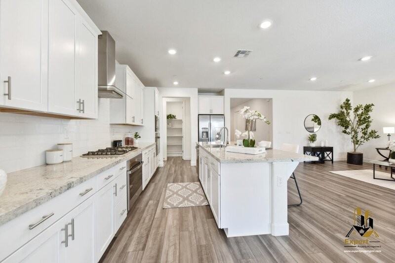 4040 Swing Way - Photo 5 of 29
