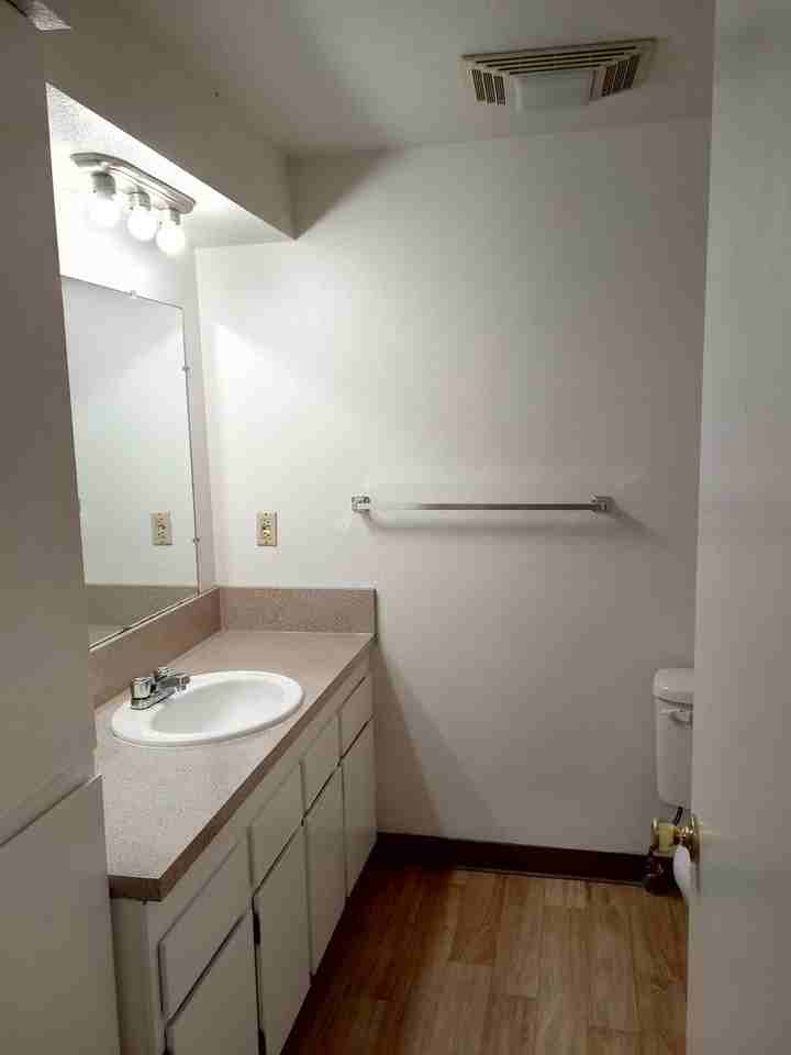 Oakview Terrace Apartments - Photo 7 of 22