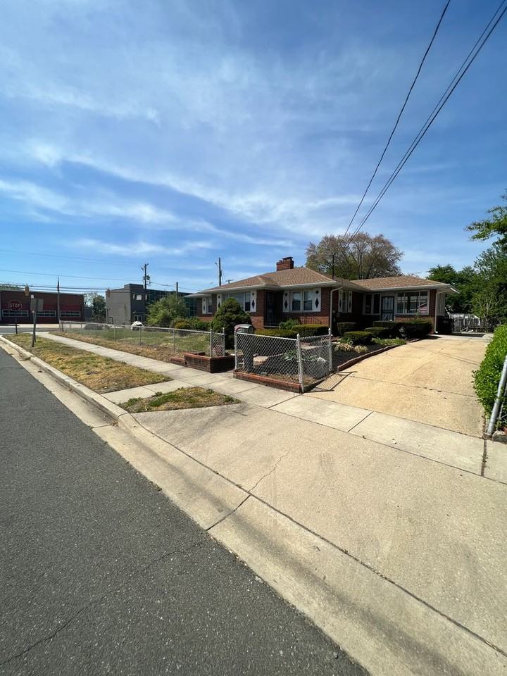 6400 Adak Street - Photo 4 of 29