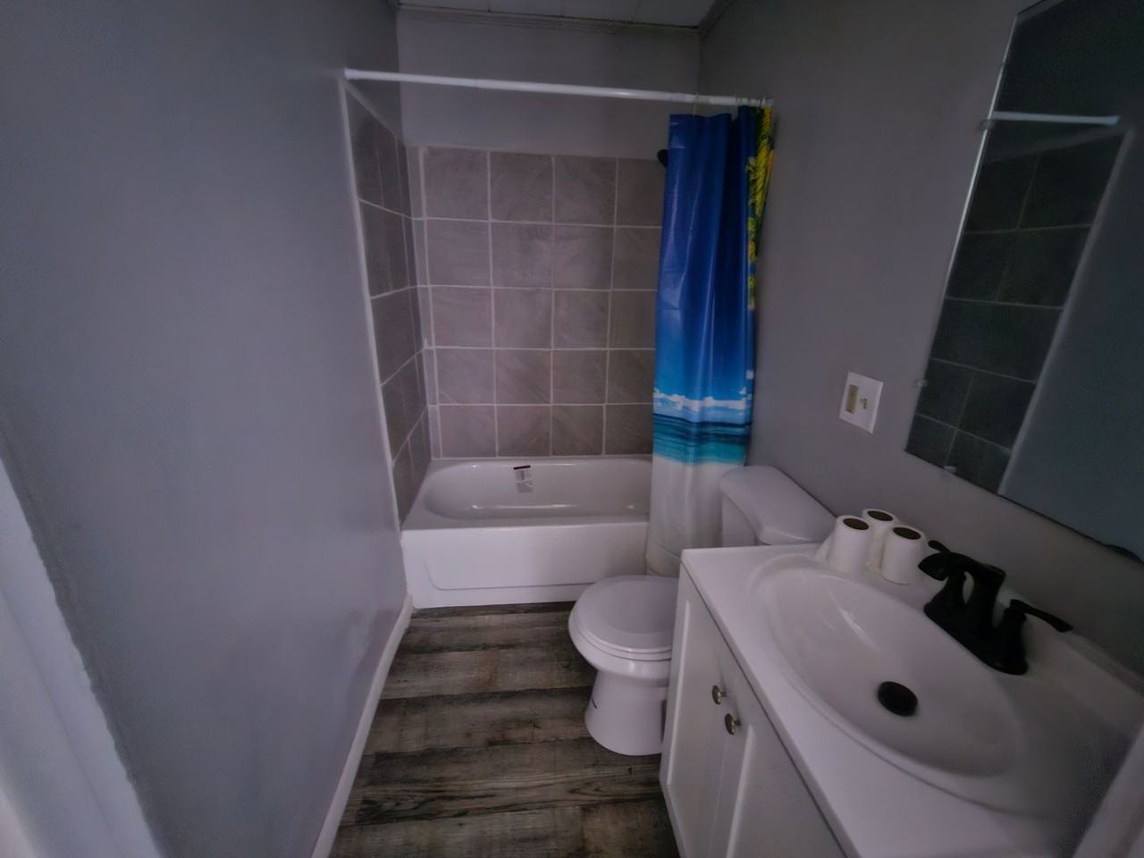 2407 N 15th St - Photo 4 of 10