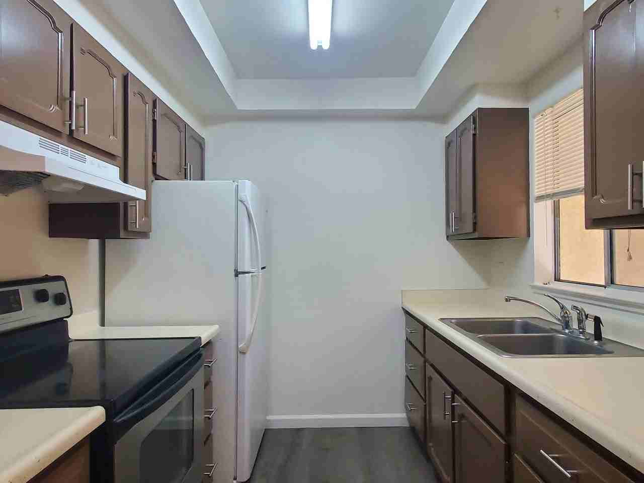 Essex - Photo 2 of 5