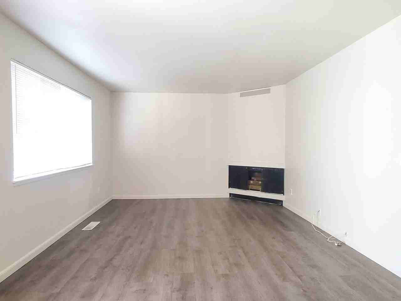 Essex - Photo 3 of 5