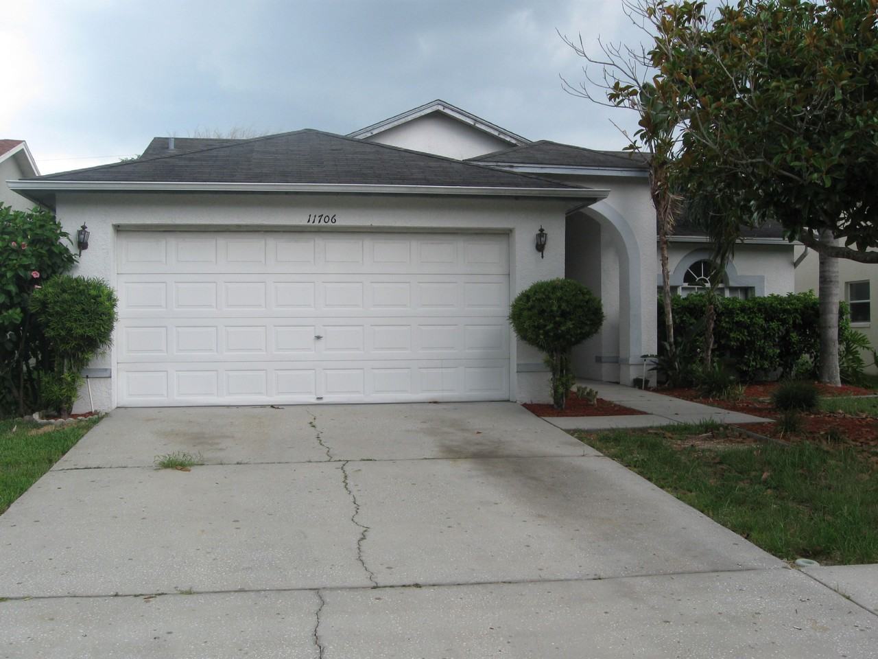 11706 Branch Mooring Dr - Photo 2 of 2