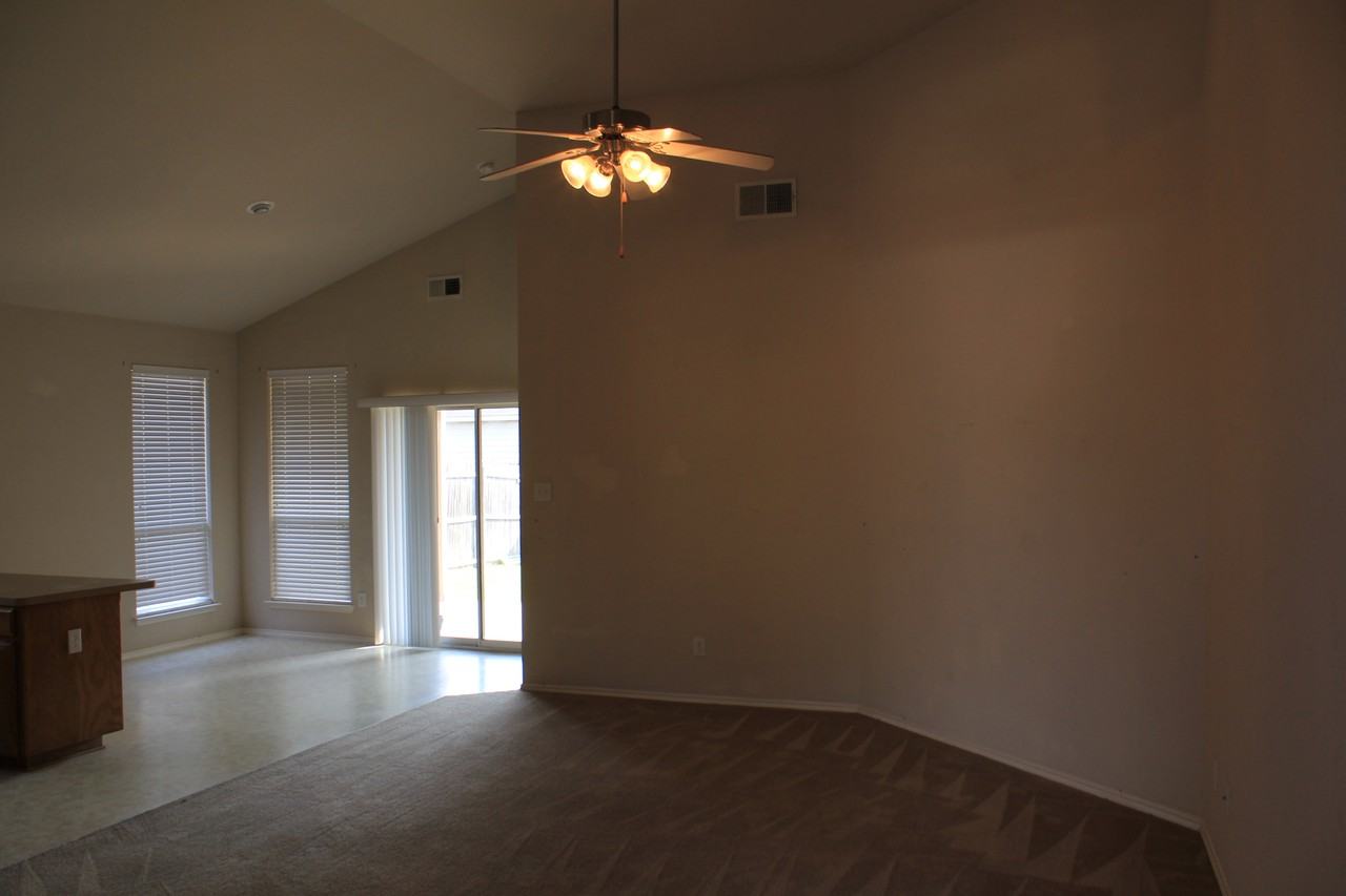 3213 Westland Ave - Photo 2 of 6