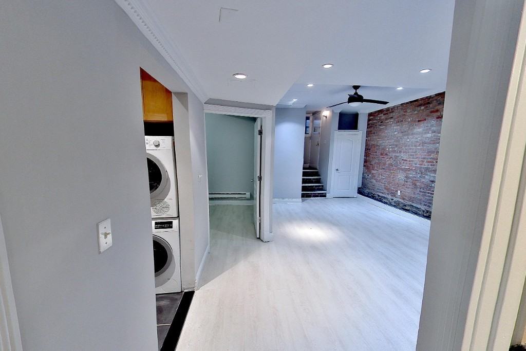 E 25th St #EW - Photo 3 of 8