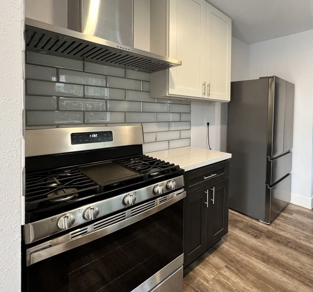 3627 E 7th St #3627 - Photo 2 of 13