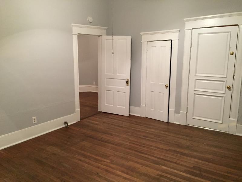 1626 College Ave - Photo 2 of 13