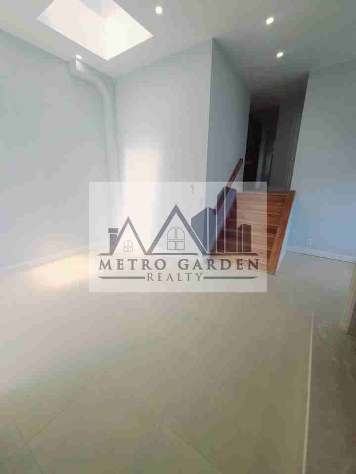 67-39 Clyde Street #PH-H - Photo 7 of 20