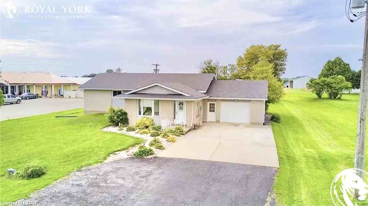 2-28551 Centre Road, Strathroy, Ontario N7G 3H8 - Photo 3 of 19