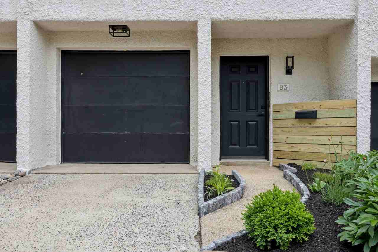 Scarborough Mews - Photo 2 of 30